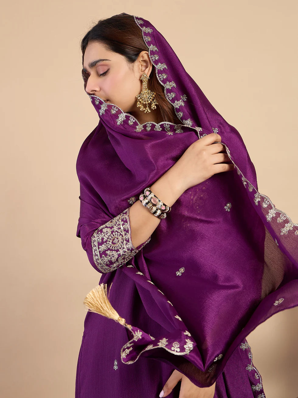 Ira Embroidered Silk Blend Kurta Set