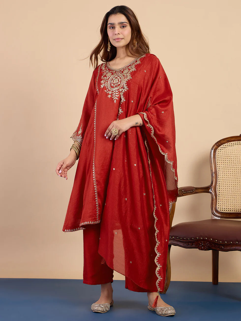 Ira Embroidered Silk Kurta Set