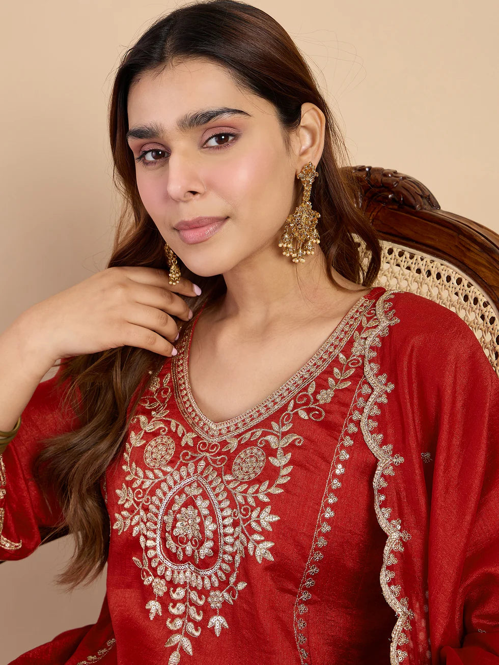 Ira Embroidered Silk Kurta Set