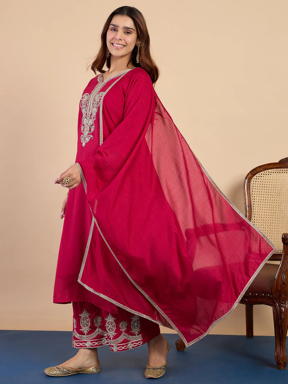 Floral embroidered silk_blend v_neck Kurta Trouser & Dupatta Set