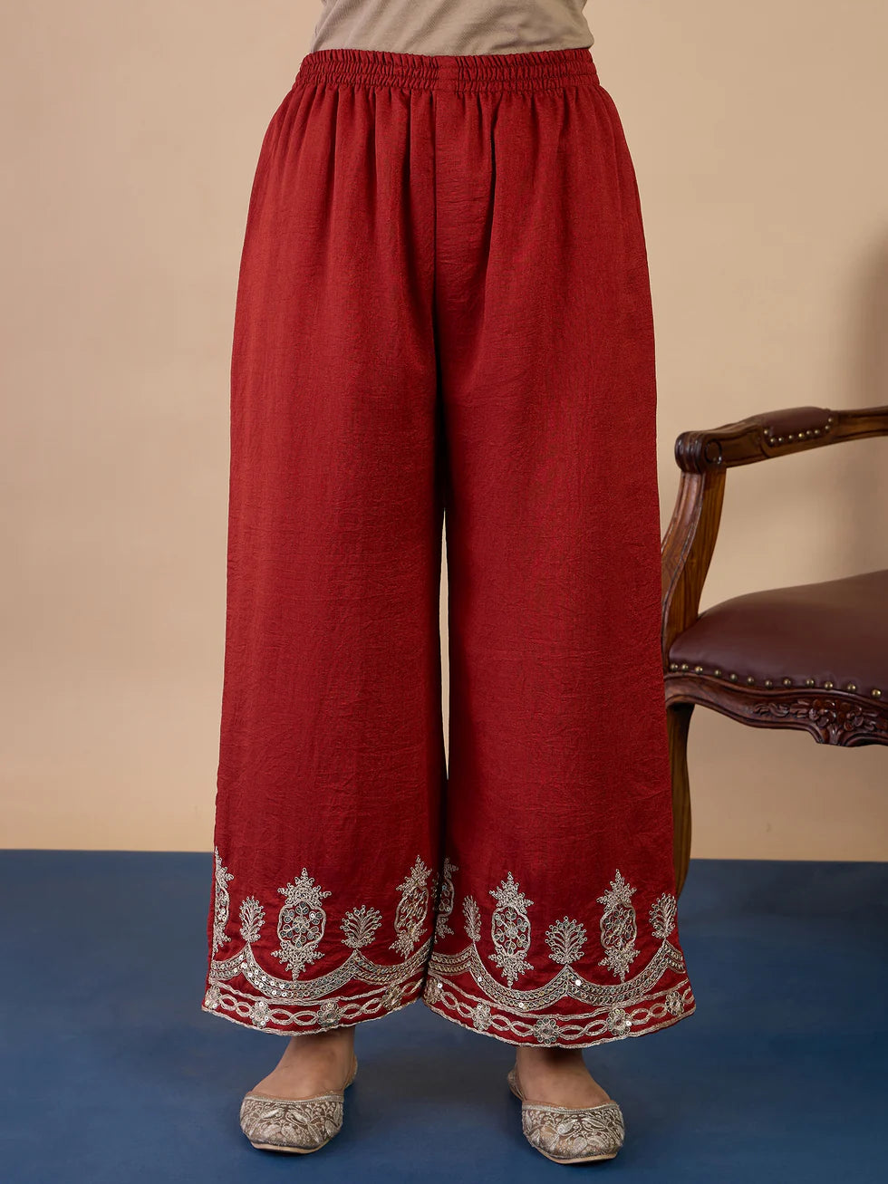 Floral Embroidered Silk_Blend V_Neck Kurta Trouser & Dupatta Set
