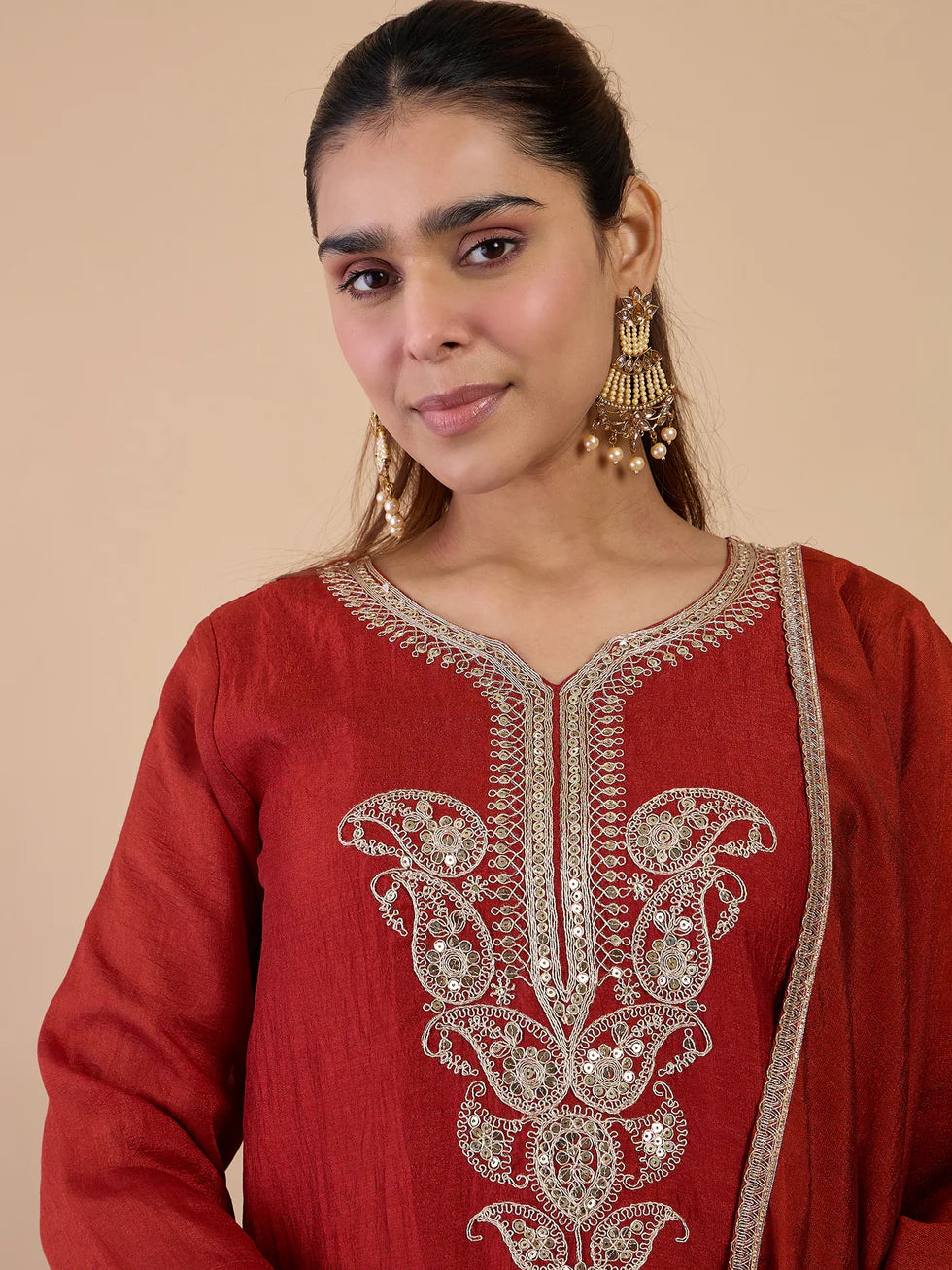 Floral Embroidered Silk_Blend V_Neck Kurta Trouser & Dupatta Set