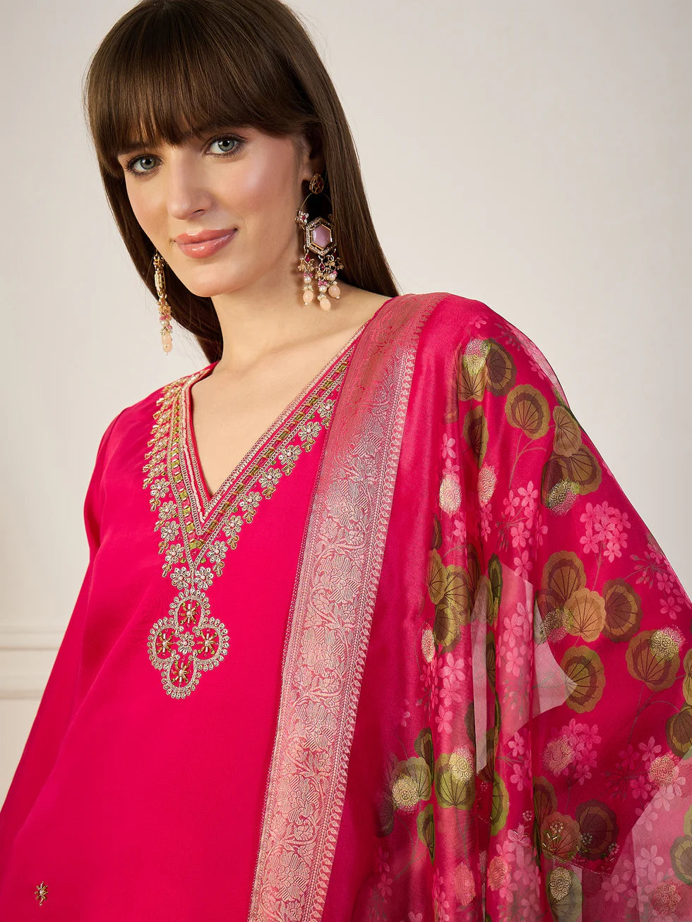 Floral Embroidered Silk_Blend V_Neck Kurta Trouser & Dupatta Set