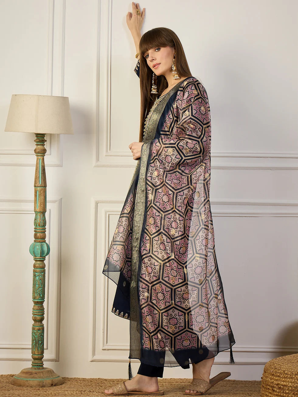 Floral Embroidered Silk_Blend V_Neck Kurta Trouser & Dupatta Set