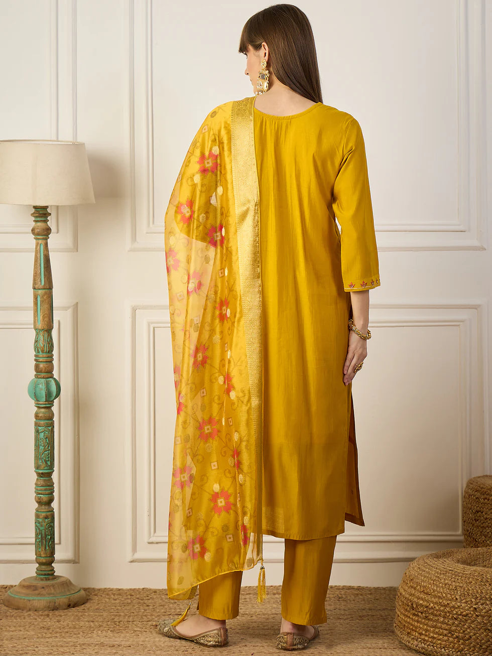Floral Embroidered Silk_Blend V_Neck Kurta Trouser & Dupatta Set