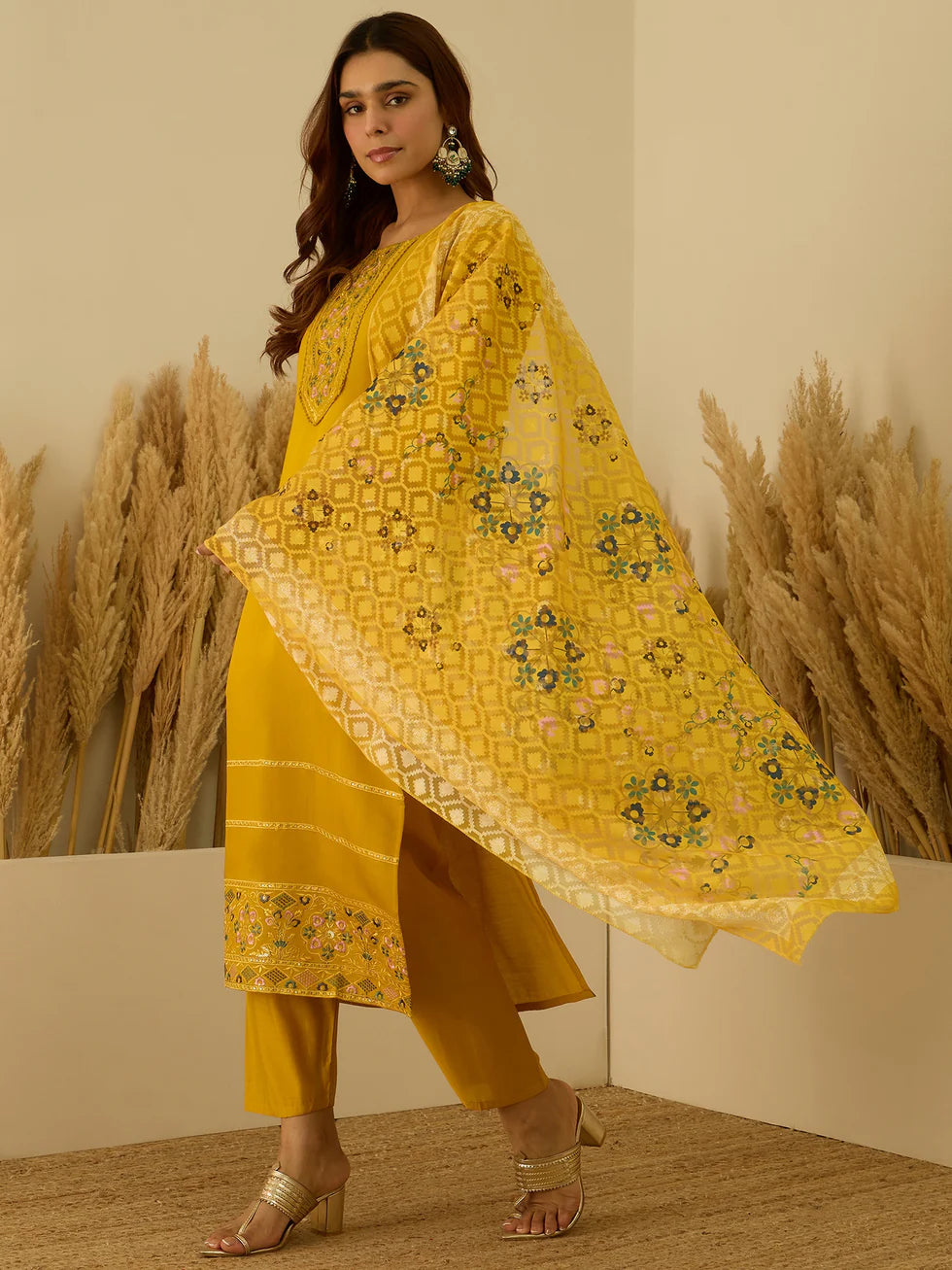 Mustard Bloom Festive Set