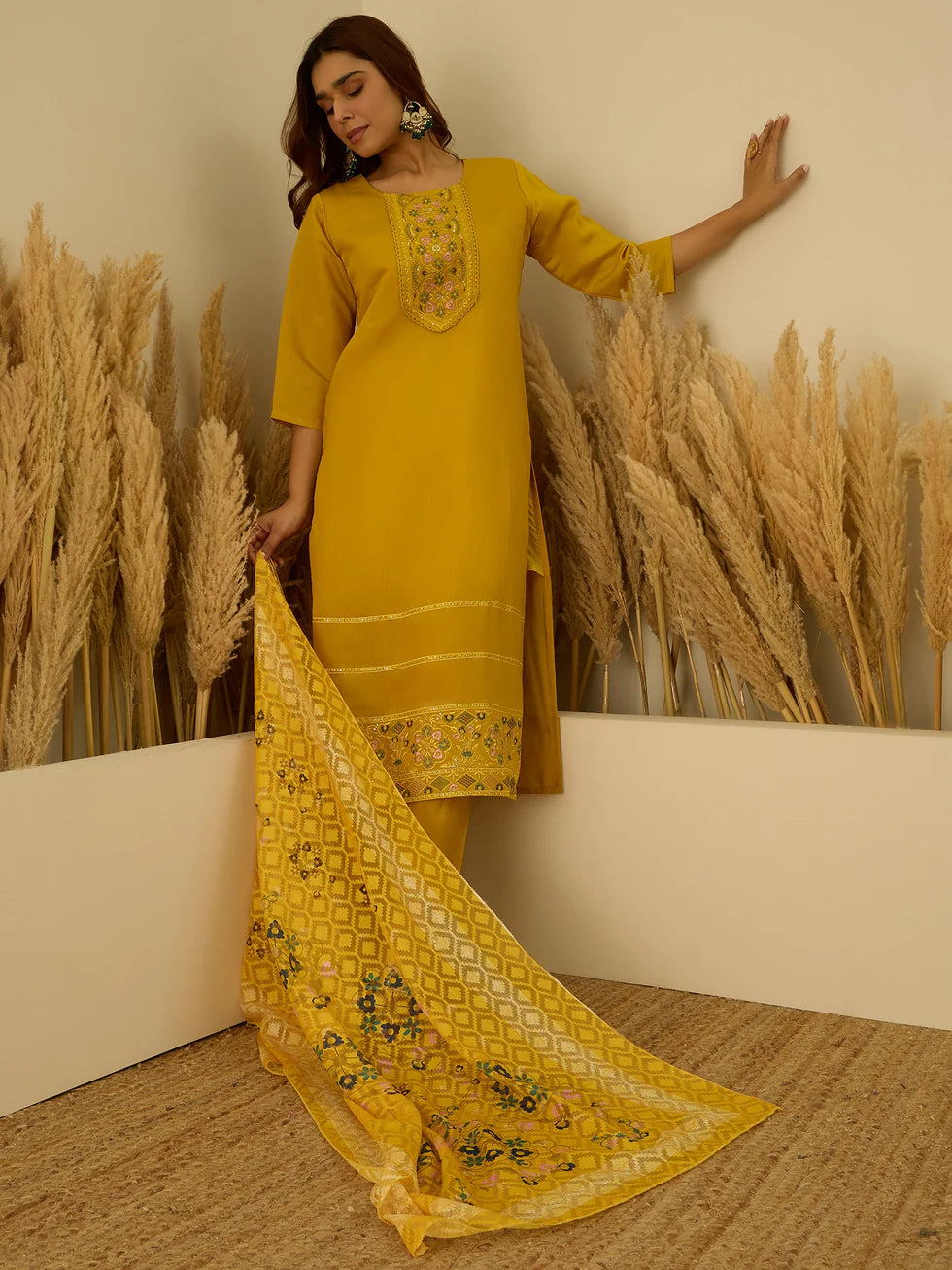 Mustard Bloom Festive Set