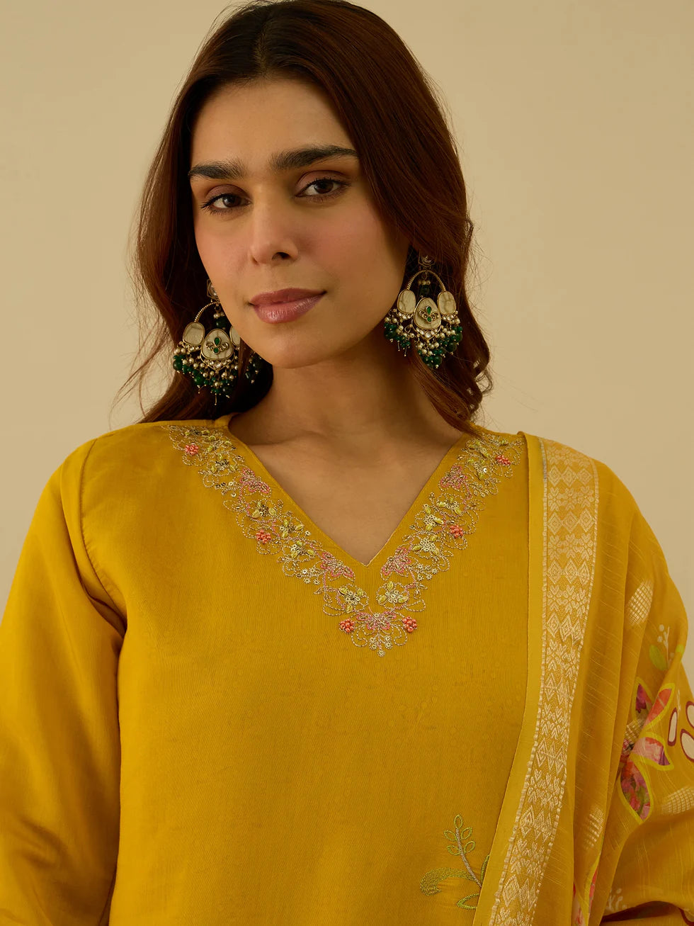 Mustard Blossom Festive Set