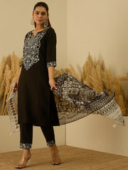 Noor Embroidered Kurta Set