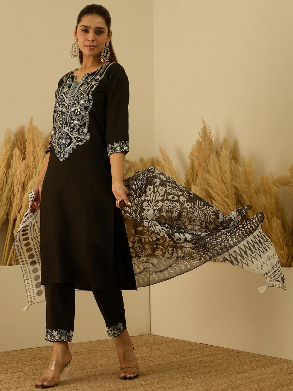 Noor Embroidered Kurta Set