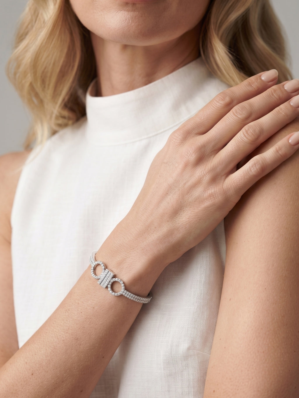 925 Silver Infinity Circle Bangle Bracelet for Women