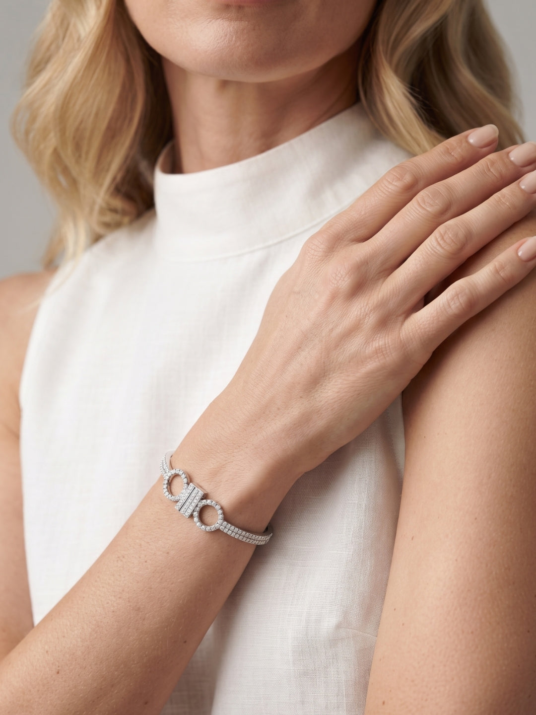 925 Silver Infinity Circle Bangle Bracelet for Women