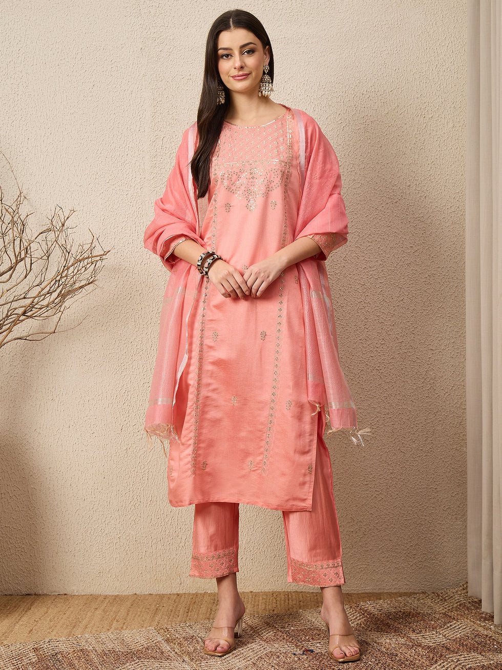 Zehra Embroidered Kurta Set