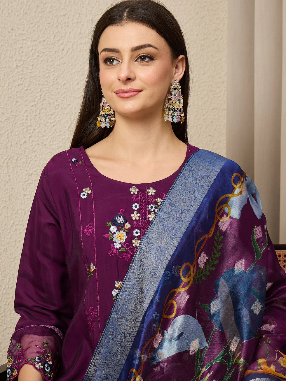 Elara Embroidered Kurta Set