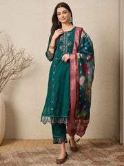 Elara Embroidered Kurta Set