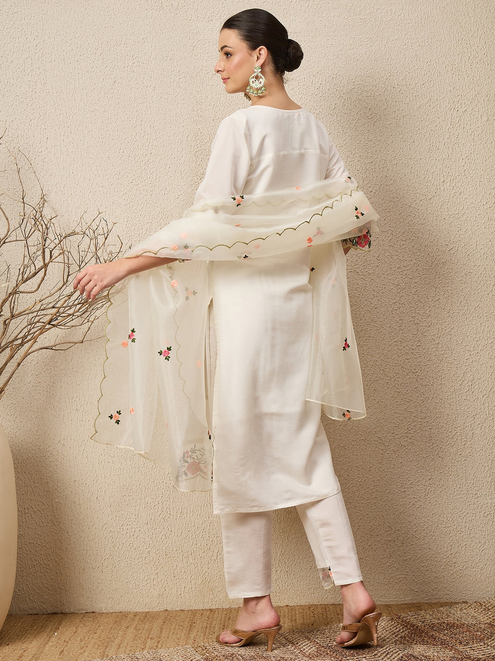 Elowen Embroidered Kurta Set