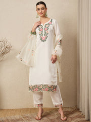 Elowen Embroidered Kurta Set