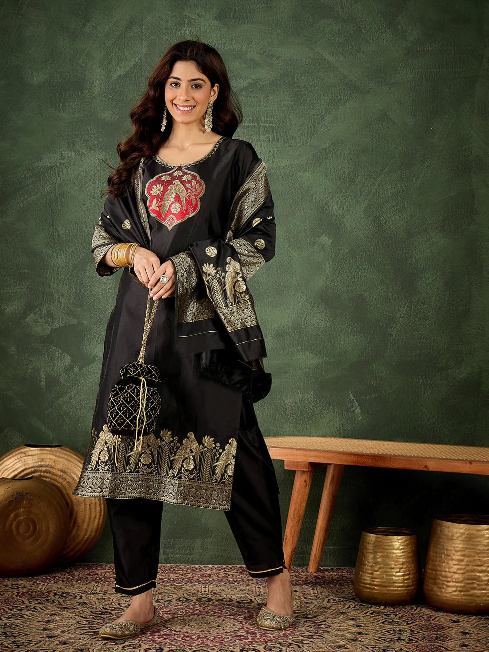 Floral Embroidered Kurta Set
