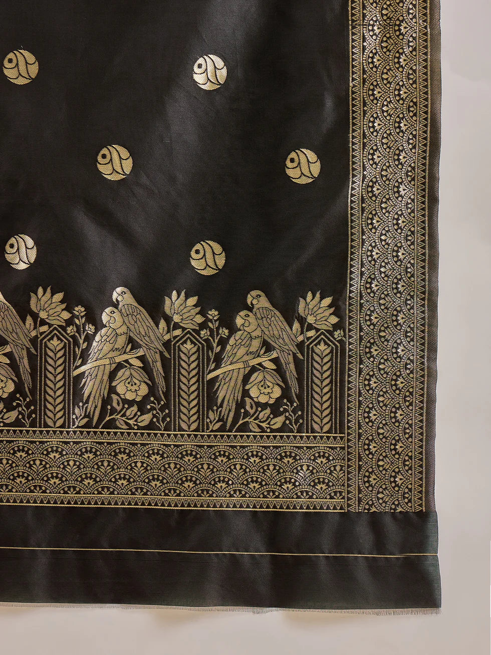 Floral Embroidered Kurta Set