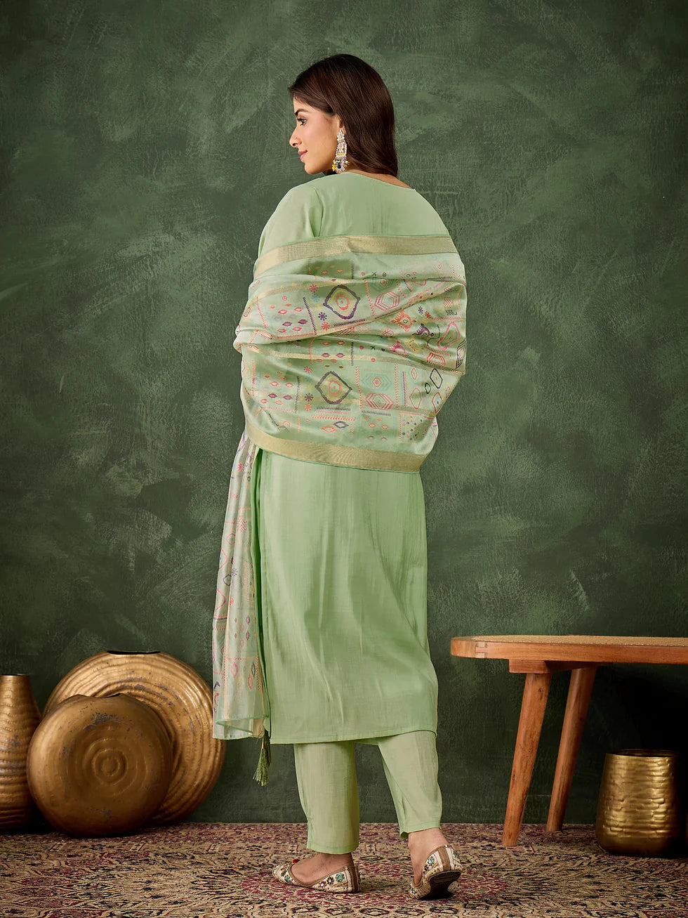 Floral Embroidered Kurta Set