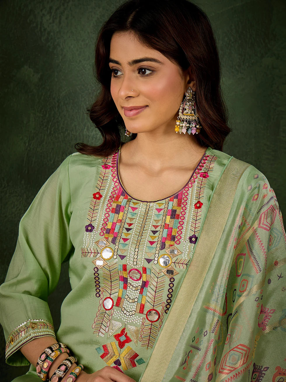 Floral Embroidered Kurta Set