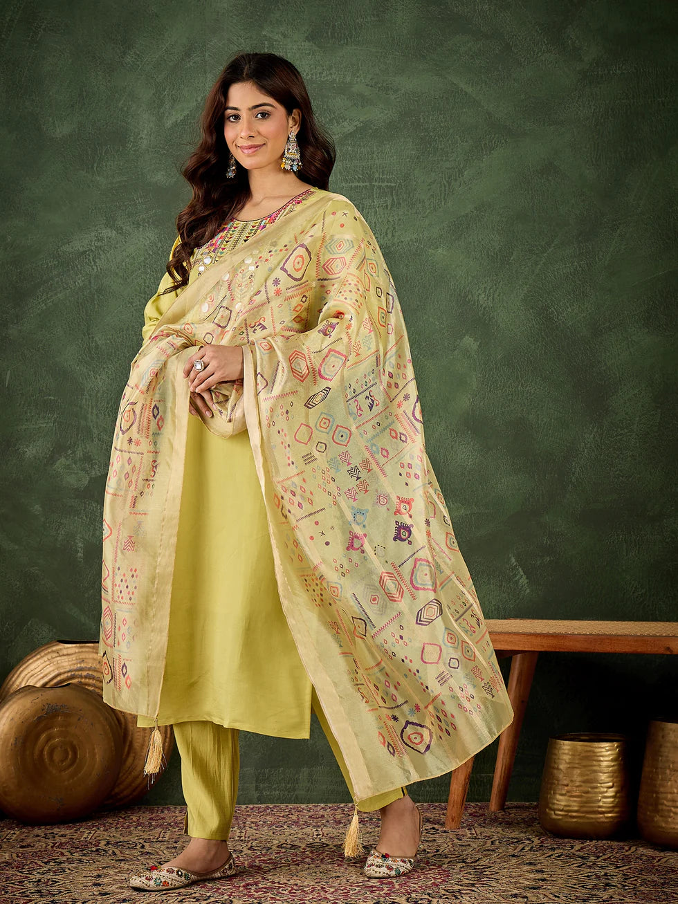 Floral Embroidered Kurta Set
