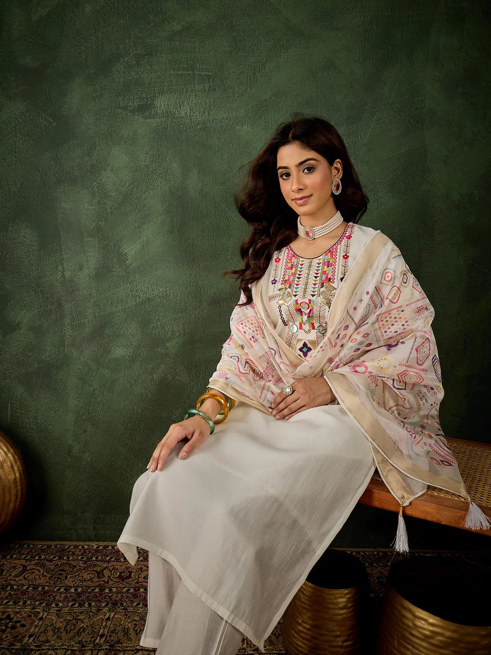 Ruhi Embroidered Kurta Set