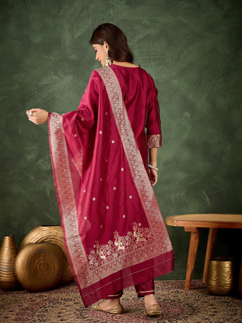 Floral Embroidered Kurta Set