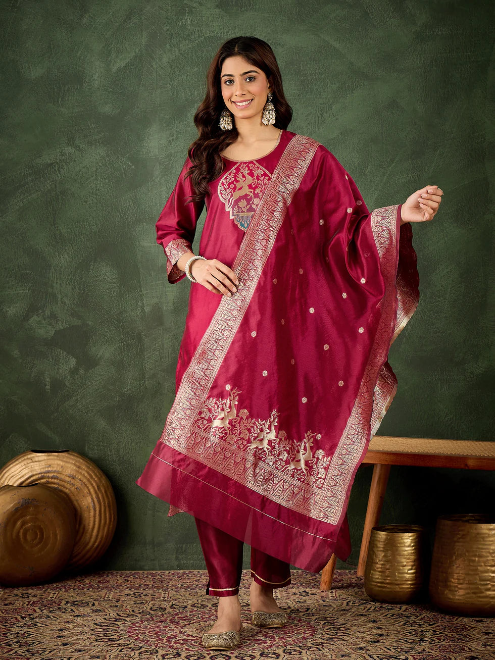 Floral Embroidered Kurta Set