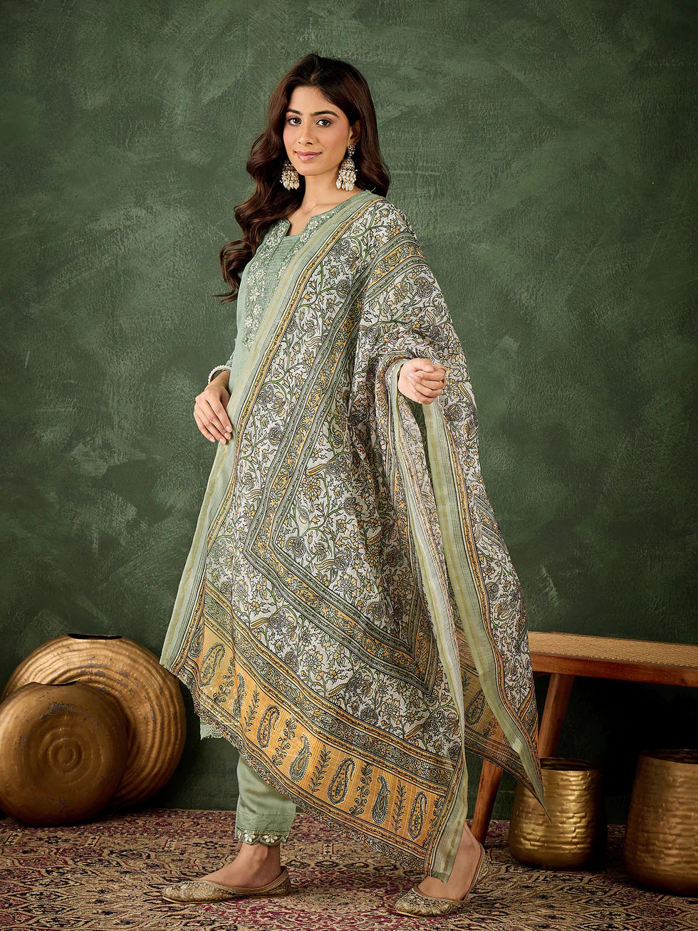 Floral Embroidered Silk_Blend Round_Neck Kurta Trouser & Dupatta Set