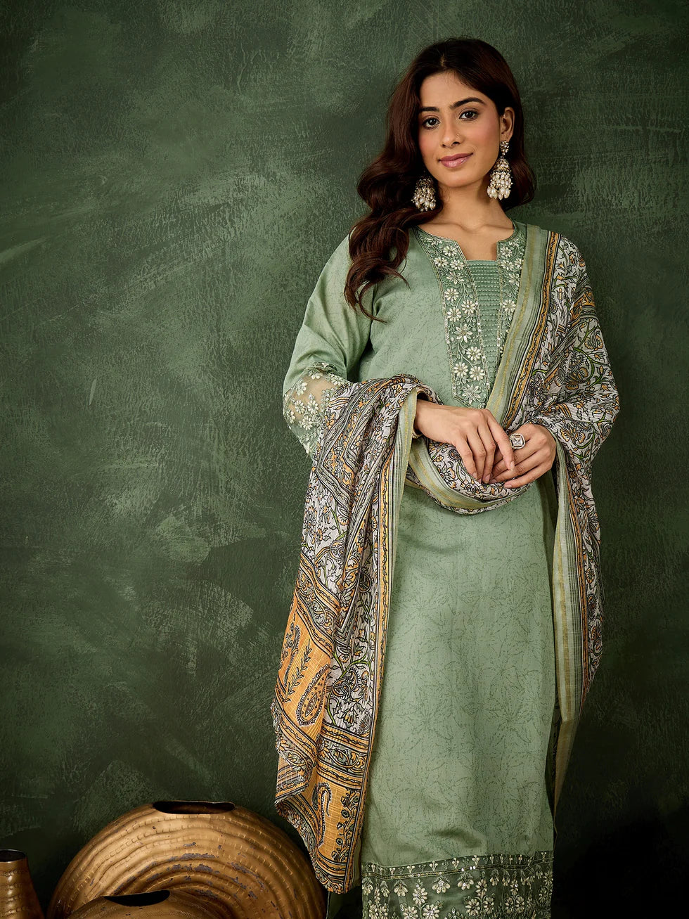 Floral Embroidered Silk_Blend Round_Neck Kurta Trouser & Dupatta Set