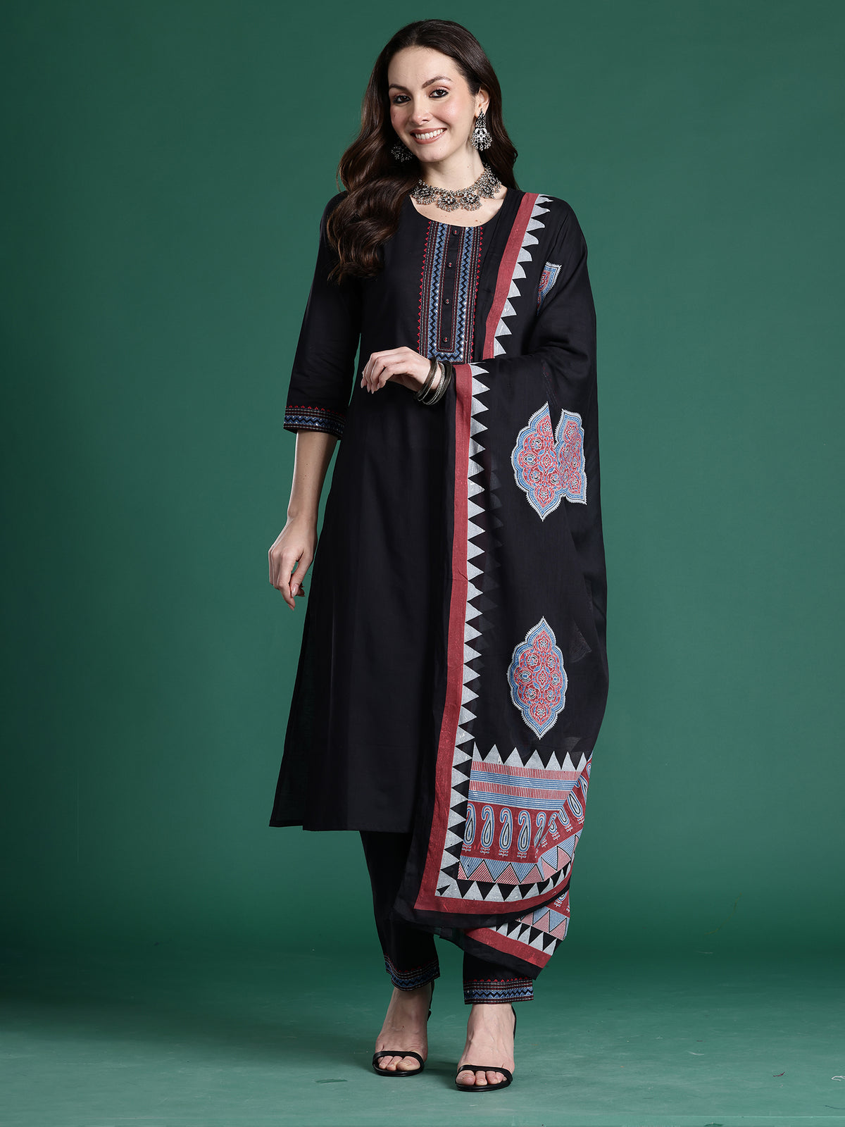 Black Solid Straight Kurta Trousers With Dupatta Set