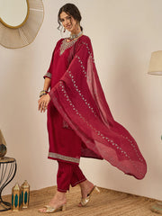 Zariya Embroidered Kurta Set