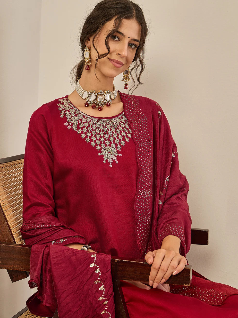 Zariya Embroidered Kurta Set