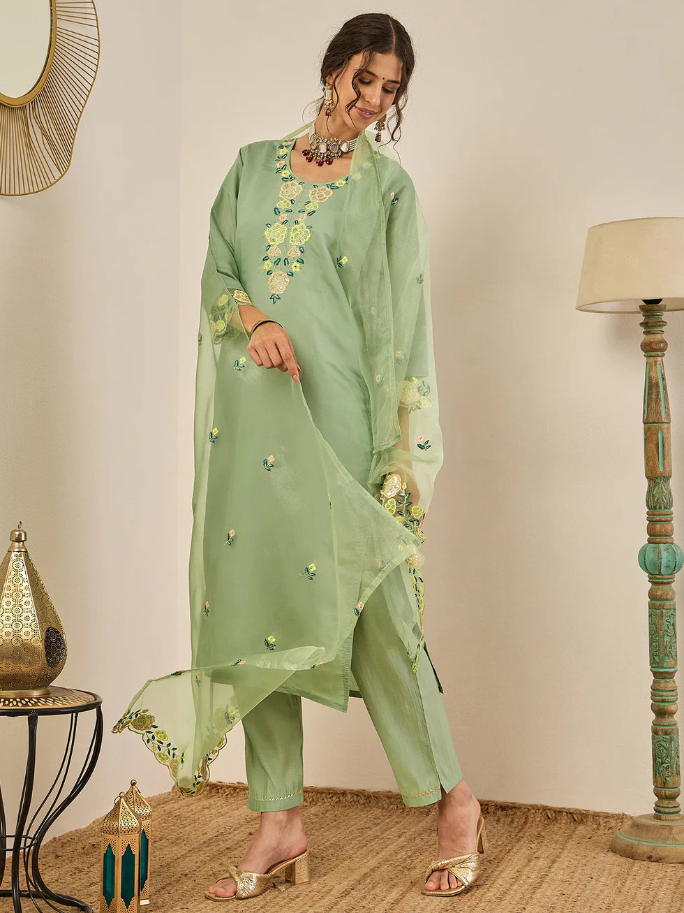 Aarna Embroidered Kurta Set