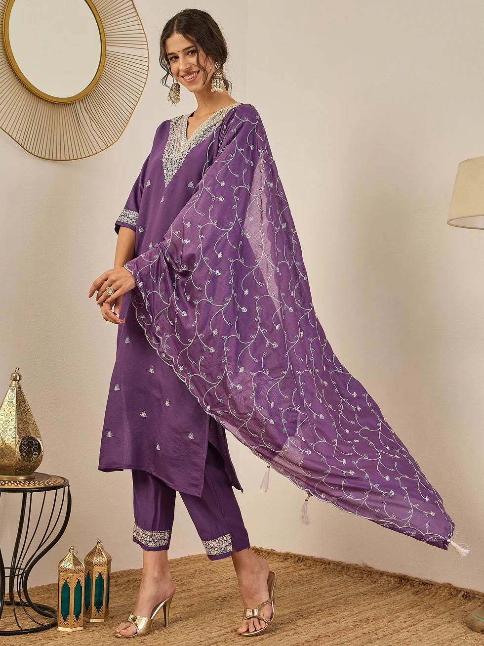 Inara Embroidered Kurta Set