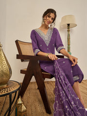 Inara Embroidered Kurta Set