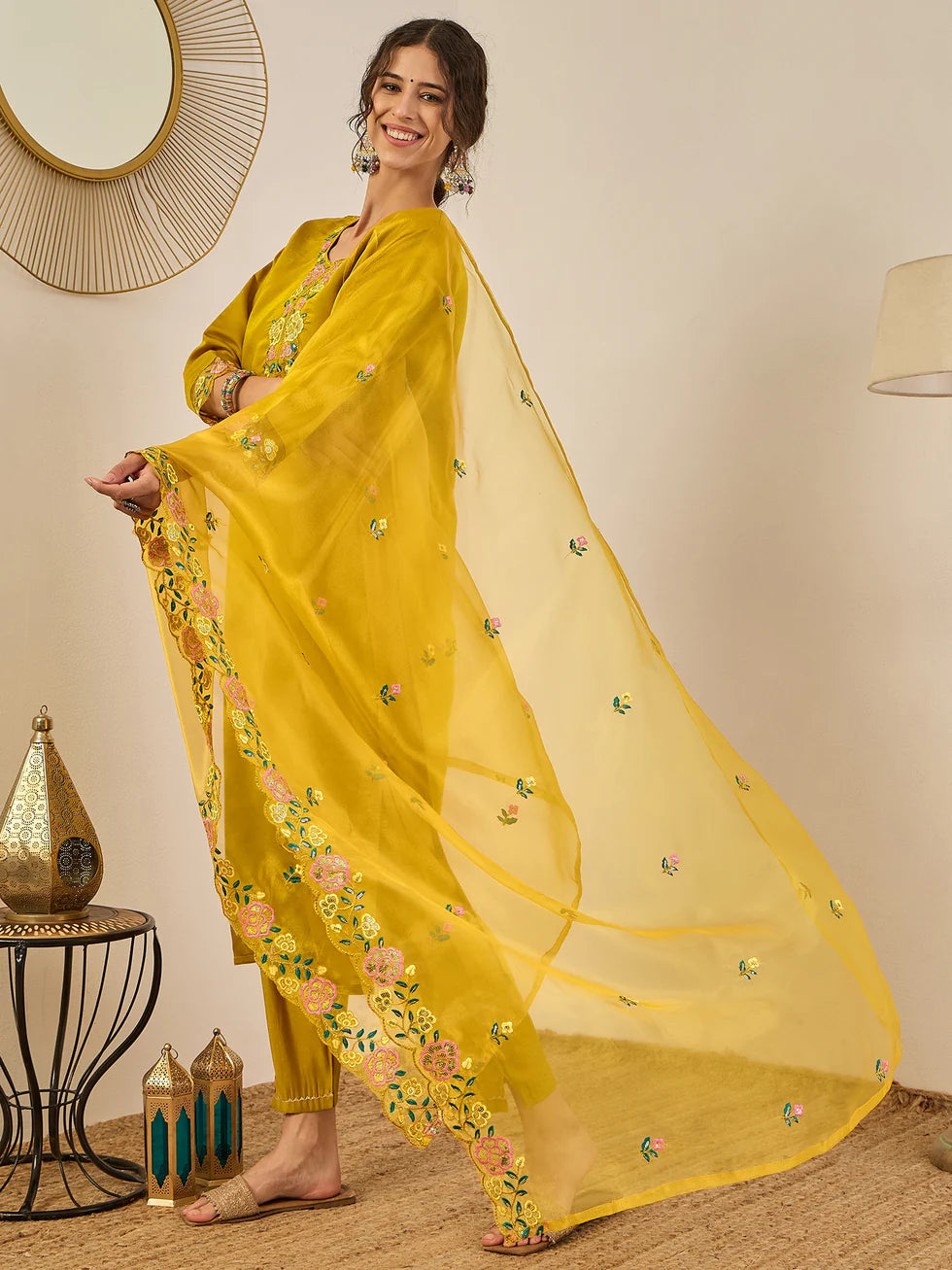 Aarna Embroidered Kurta Set