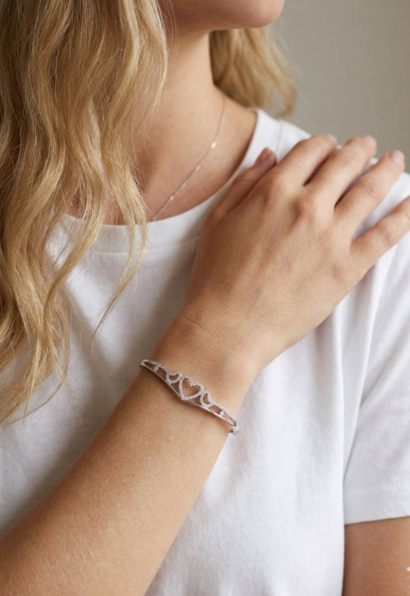 92.5 Sterling Silver Endless Hearts Crystal Bracelet for Women