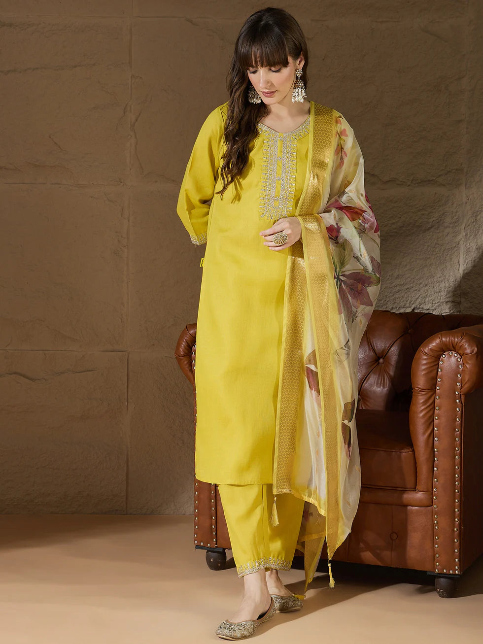 Meher Emerald Green Embroidered Kurta Set with Floral Organza Dupatta