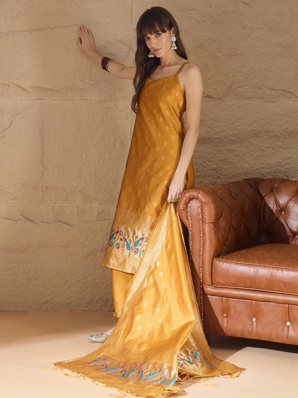 Mayuri Silk Blend Kurta Set