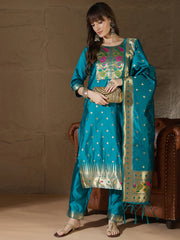 Aarohi Embroidered Kurta Set