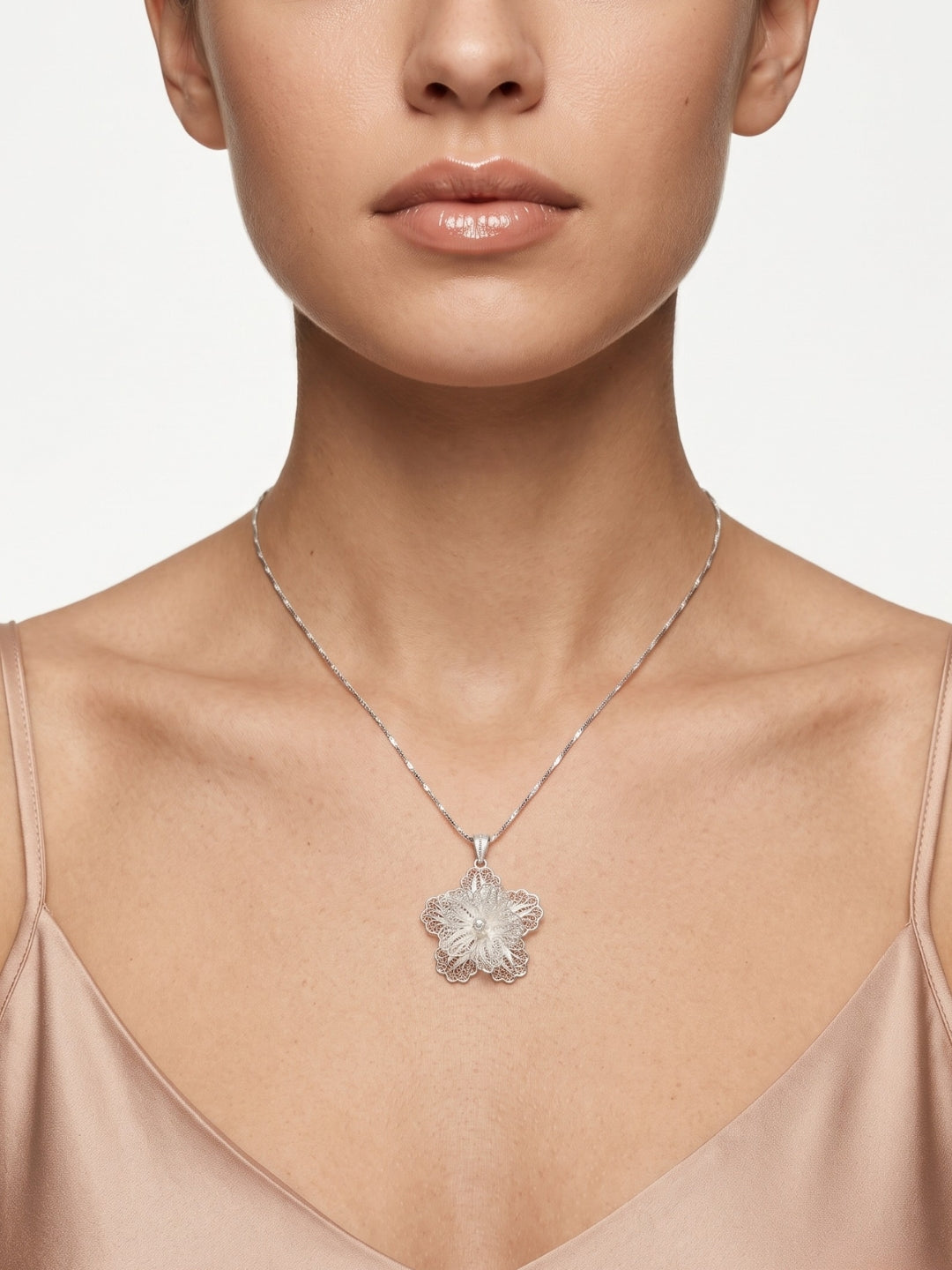 925 Sterling Silver Lily Filigree Pendant For Women