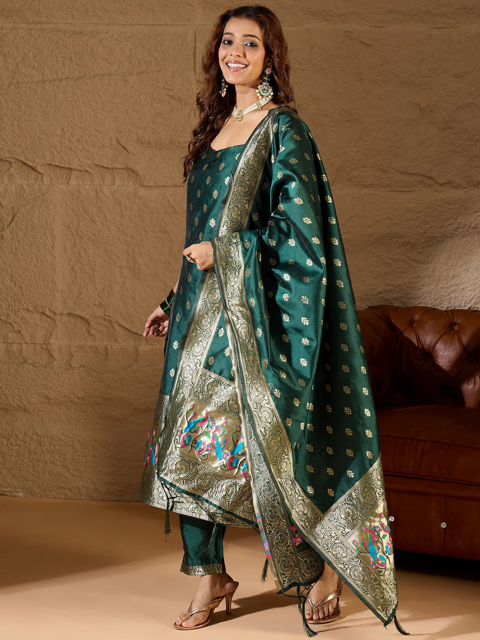 Mayuri Silk Blend Kurta Set