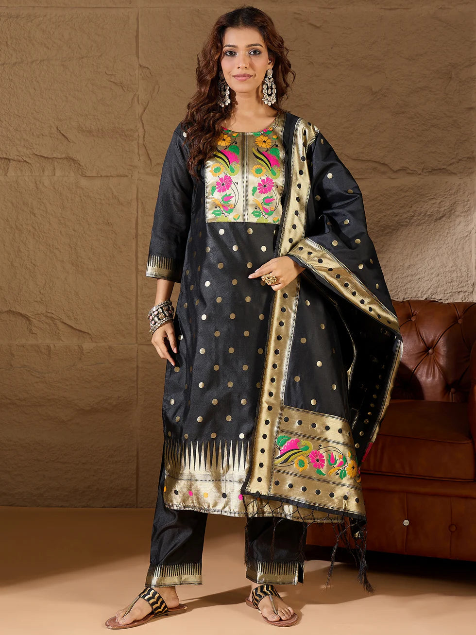 Aarohi Embroidered Kurta Set