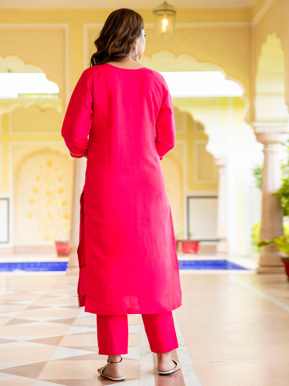 Floral Embroidered Silk Round_Neck Kurta Trouser & Dupatta Set