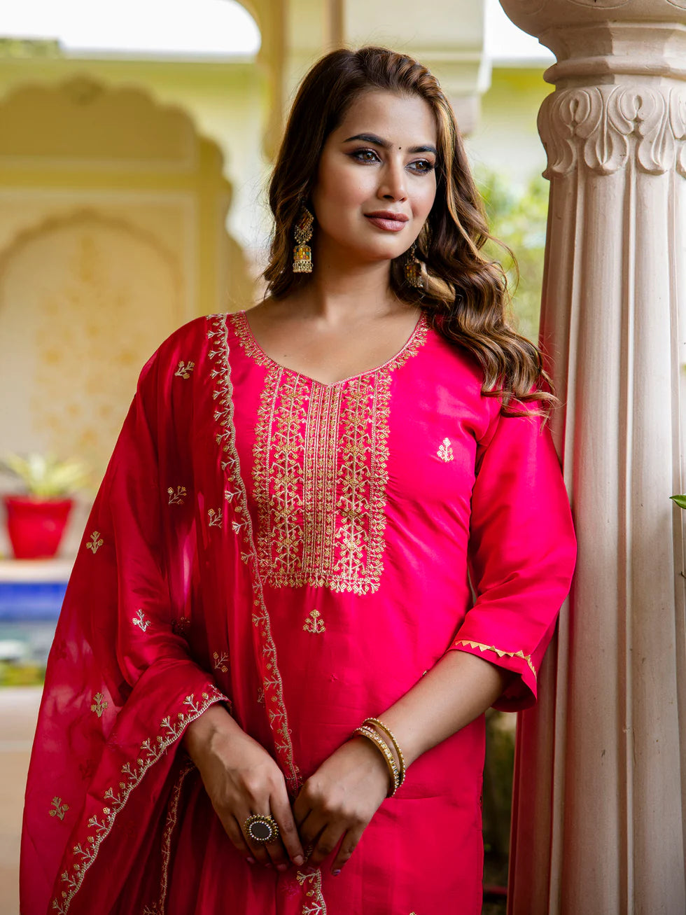 Floral Embroidered Silk Round_Neck Kurta Trouser & Dupatta Set