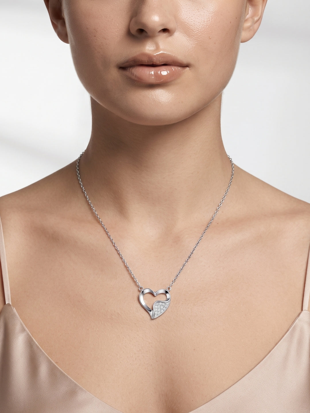 925 Sterling Pure Silver Radiant Pavé Heart Necklace for Women