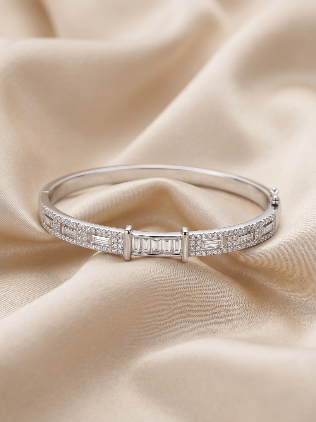 92.5 Sterling Silver Radiant Baguette Crystal Silver Bracelet for Women