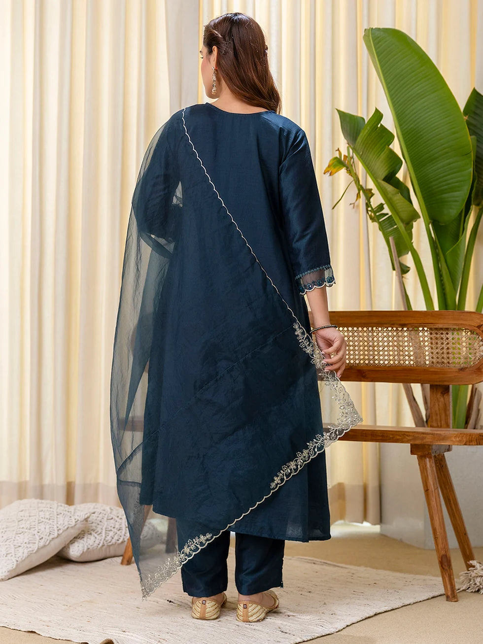Shranya Women’s Teal Festive Embroidered Yoke Straight Kurta Pant Set
